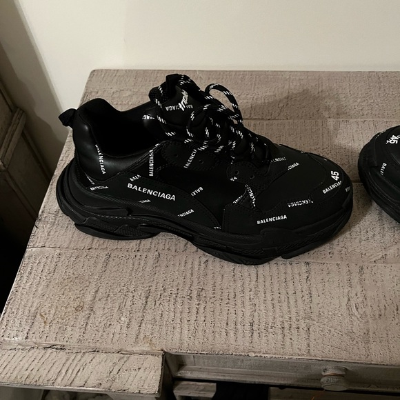 Balenciaga Shoes - Picture 4 of 7